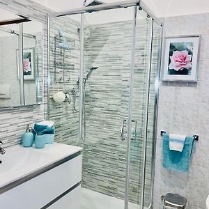 Habitación con Cama King